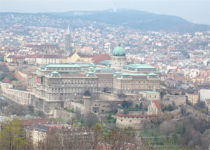 Slottet på slottshöjden i Budapest